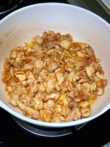 Stir-fried Chicken with Onions