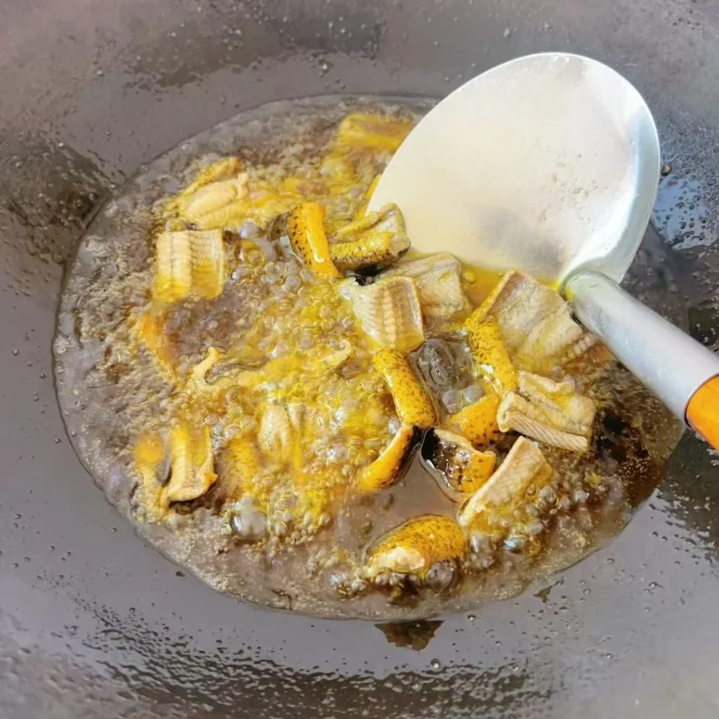 Dry Pot Flash-Fried Eel Segments