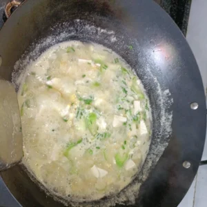 Carp, Tofu and Loofah Soup