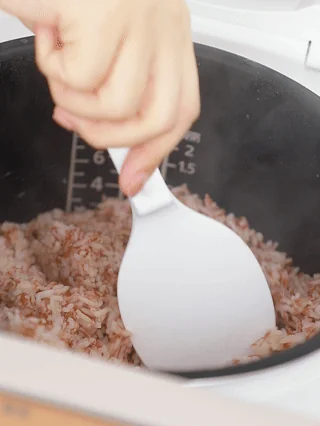 Make-Ahead Breakfast Rice Rolls with Chicken and Egg