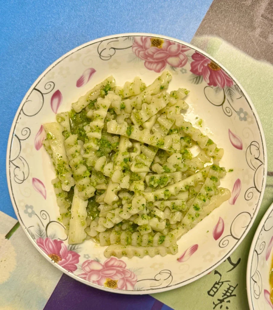 100 Home-Style Dishes Collection