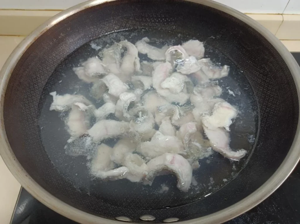 The Correct Way to Fillet and Velvety Fish Slices