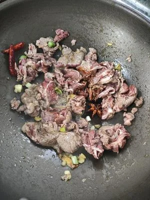 Braised Beef with Green Beans