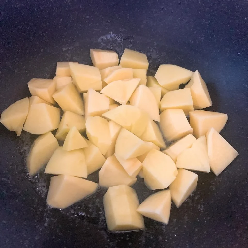 Huang Men Chicken Rice (Braised Chicken with Rice)