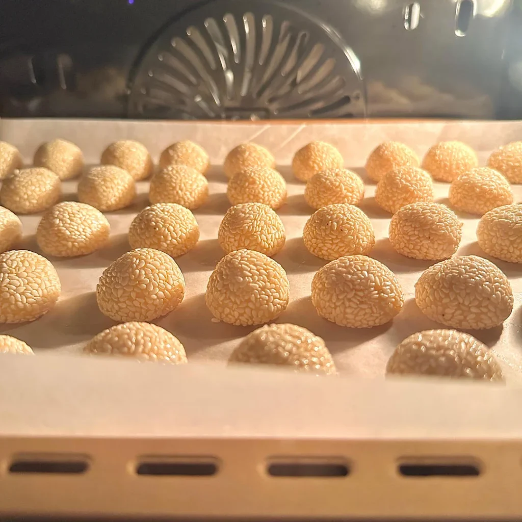 Sesame Crunch Bites – Crispy Chinese New Year Snack
