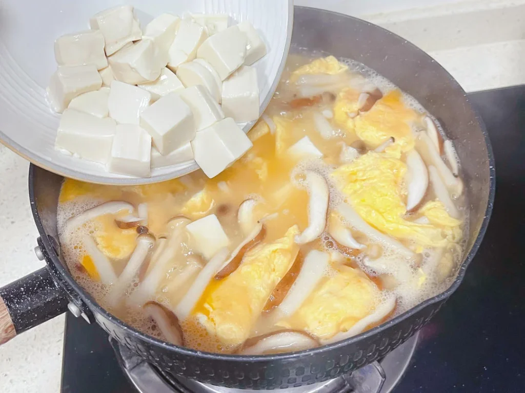 Three-Fresh Mushroom Soup