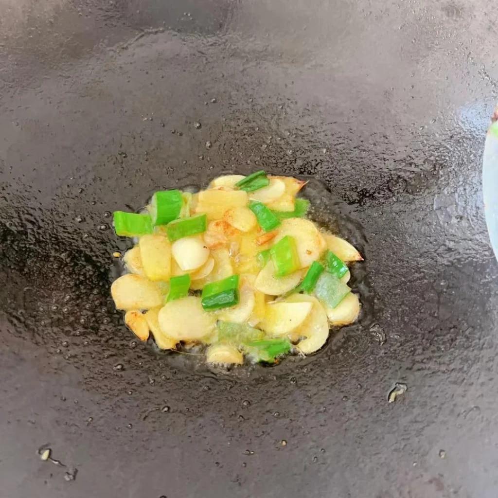 Dry Pot Flash-Fried Eel Segments