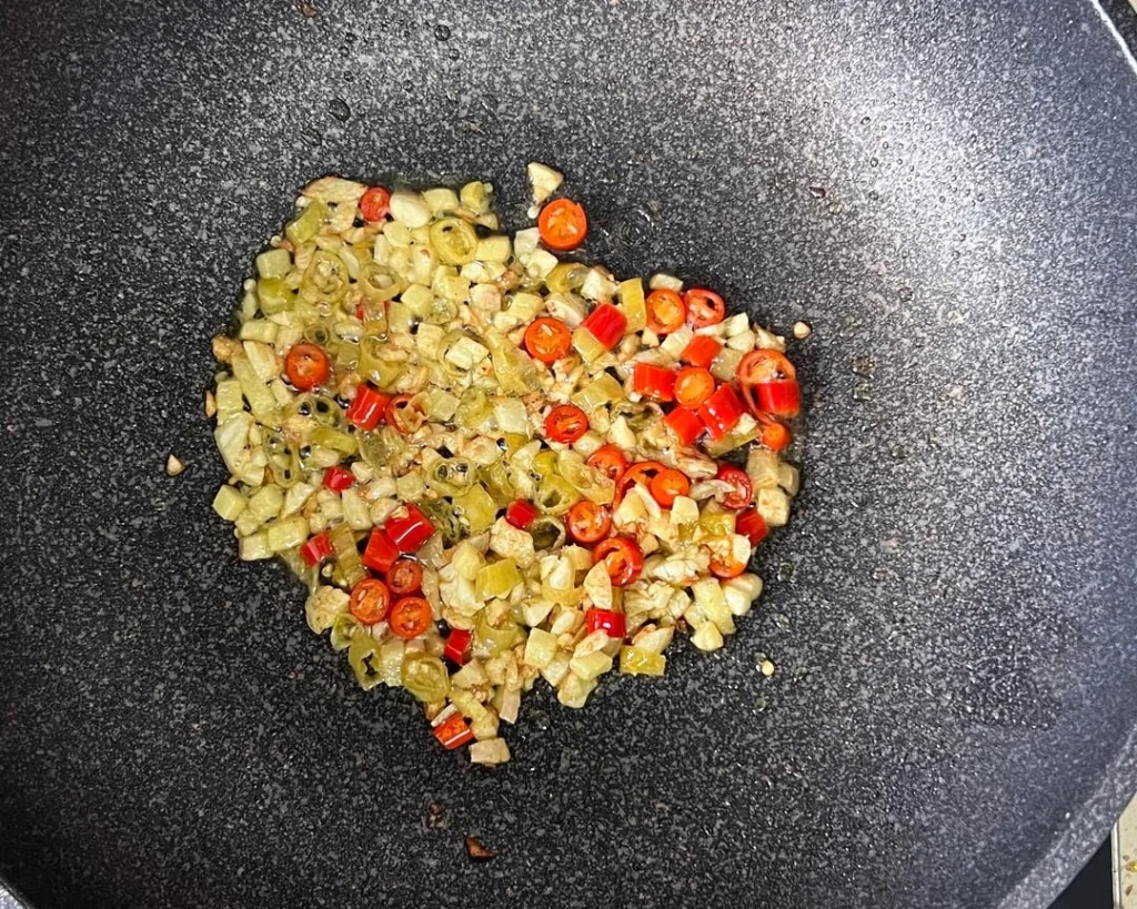 Stir-fried Yellow Beef with Cilantro and Chilies