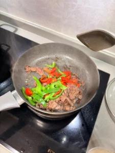 Stir-fried Beef with Bell Peppers