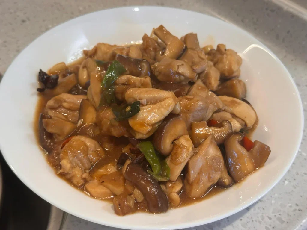Mushroom and Chicken Stir-Fry (Quick & Easy)