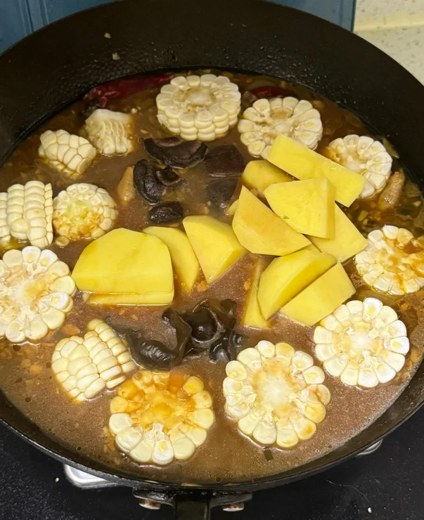 Chicken Feet and Crab Clay Pot Stew