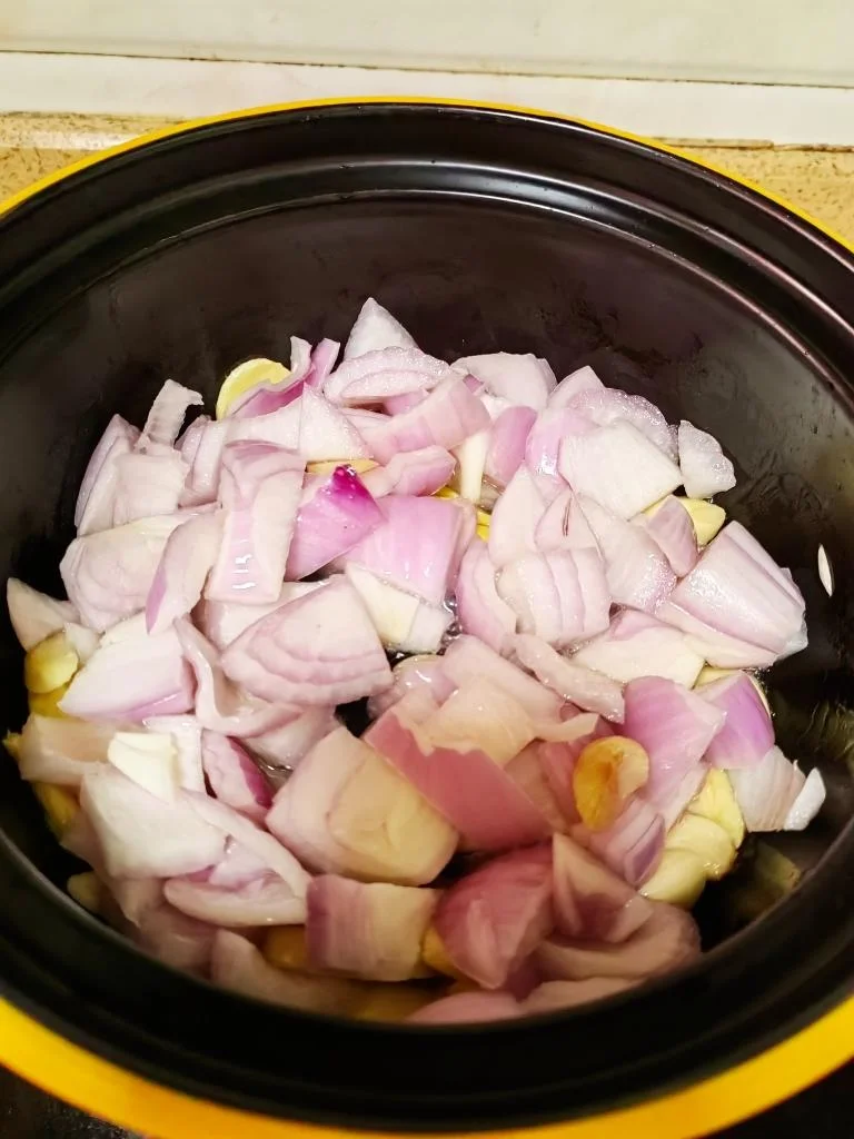 Braised Beef with Dried Tofu Sticks