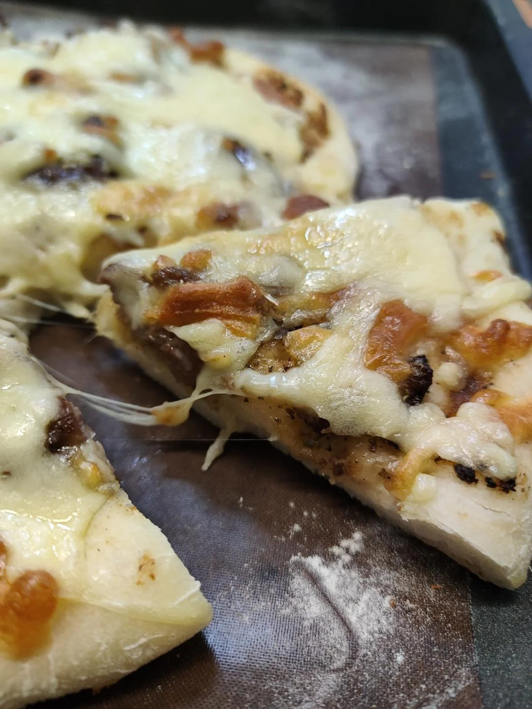 Black Truffle Beef Pizza