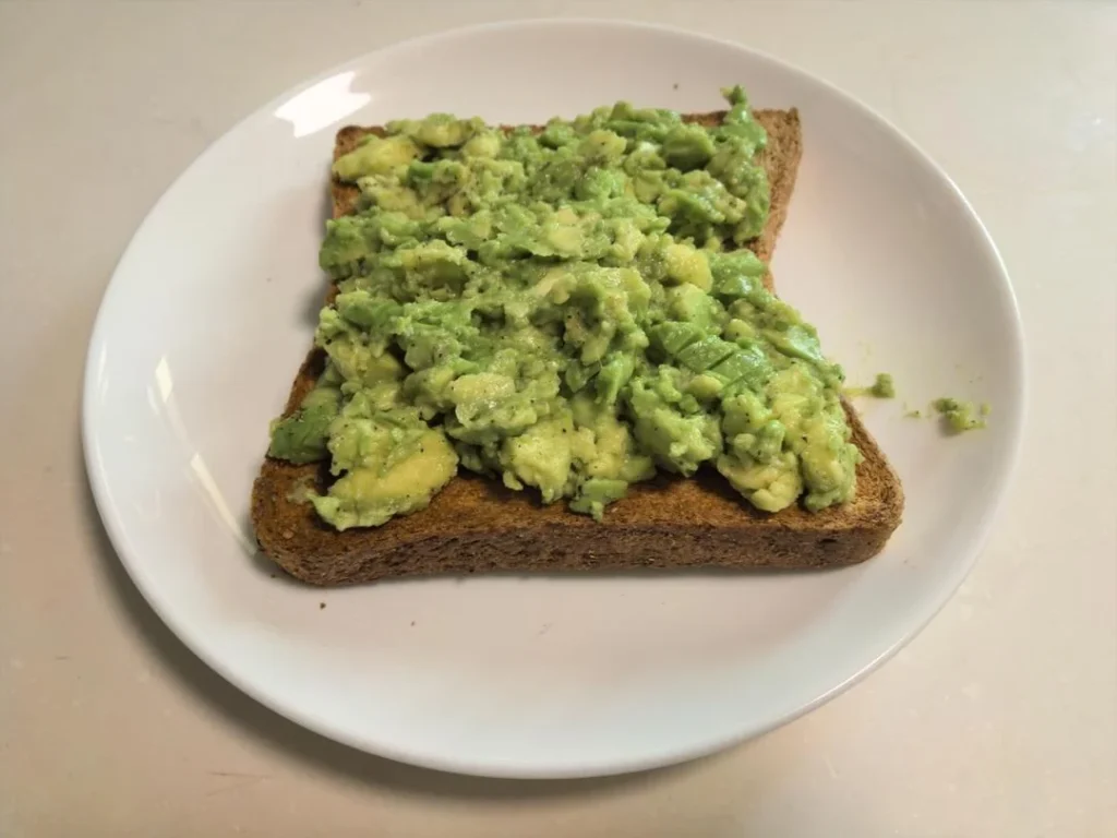 Minimalist Breakfast | Avocado Sandwich