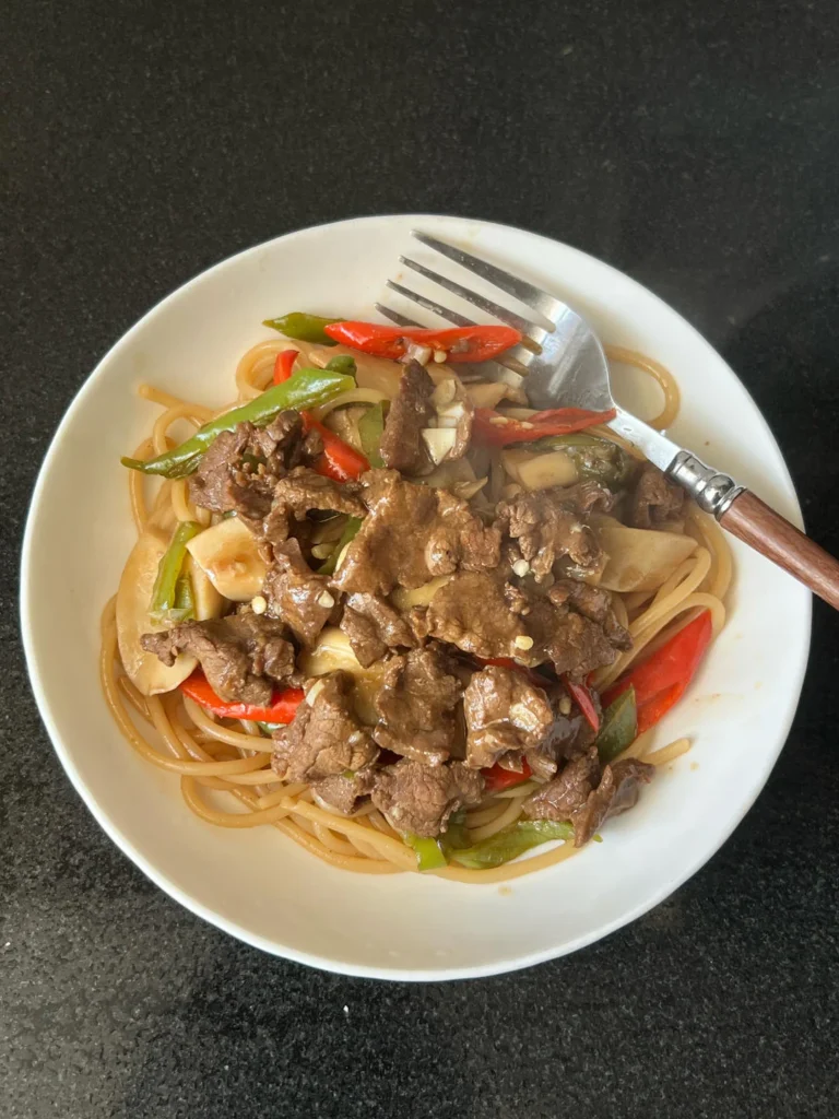 Hot and Sour King Oyster Mushroom & Beef Braised Noodles