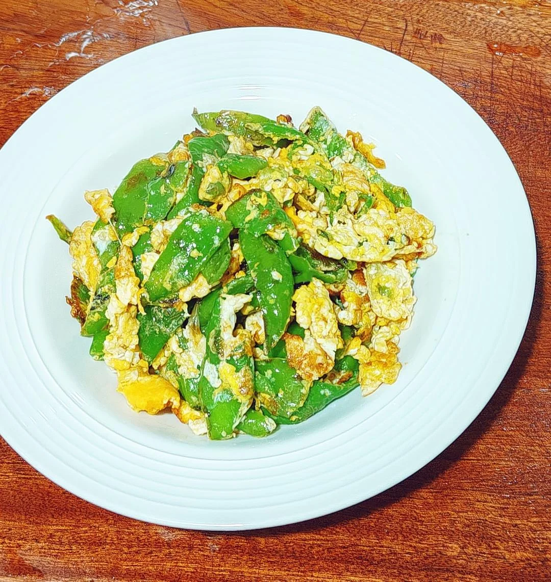 Foolproof Stir-fried Eggs with Green Peppers