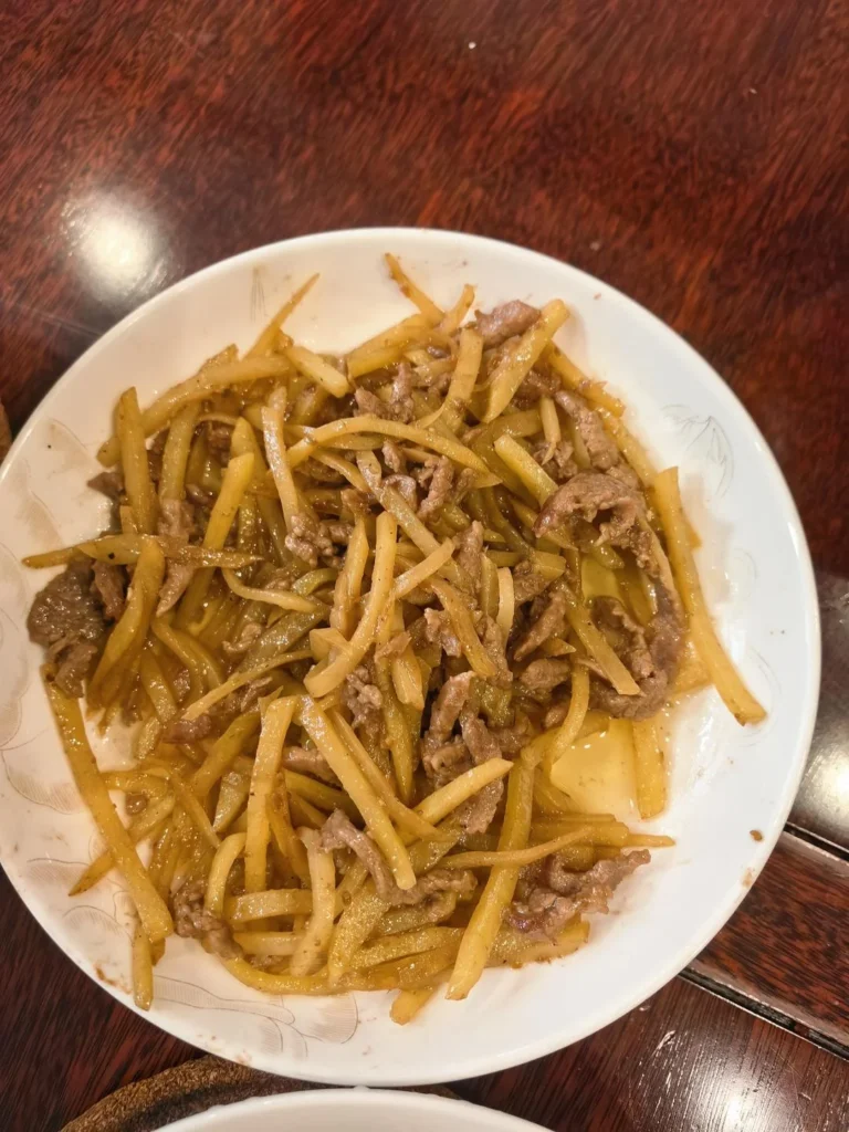 Stir-fried Beef with Shredded Potato