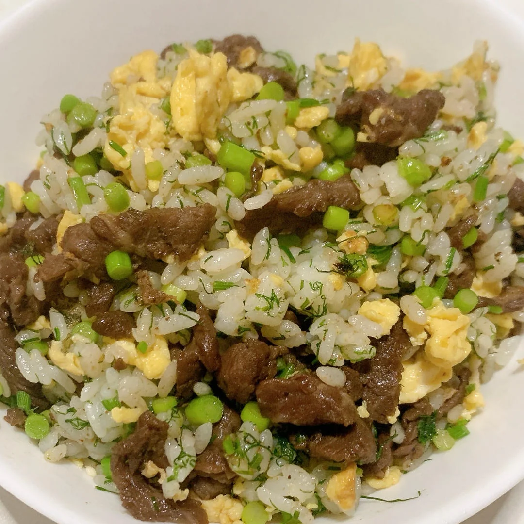 Garlic Stem and Fennel Beef Egg Fried Rice