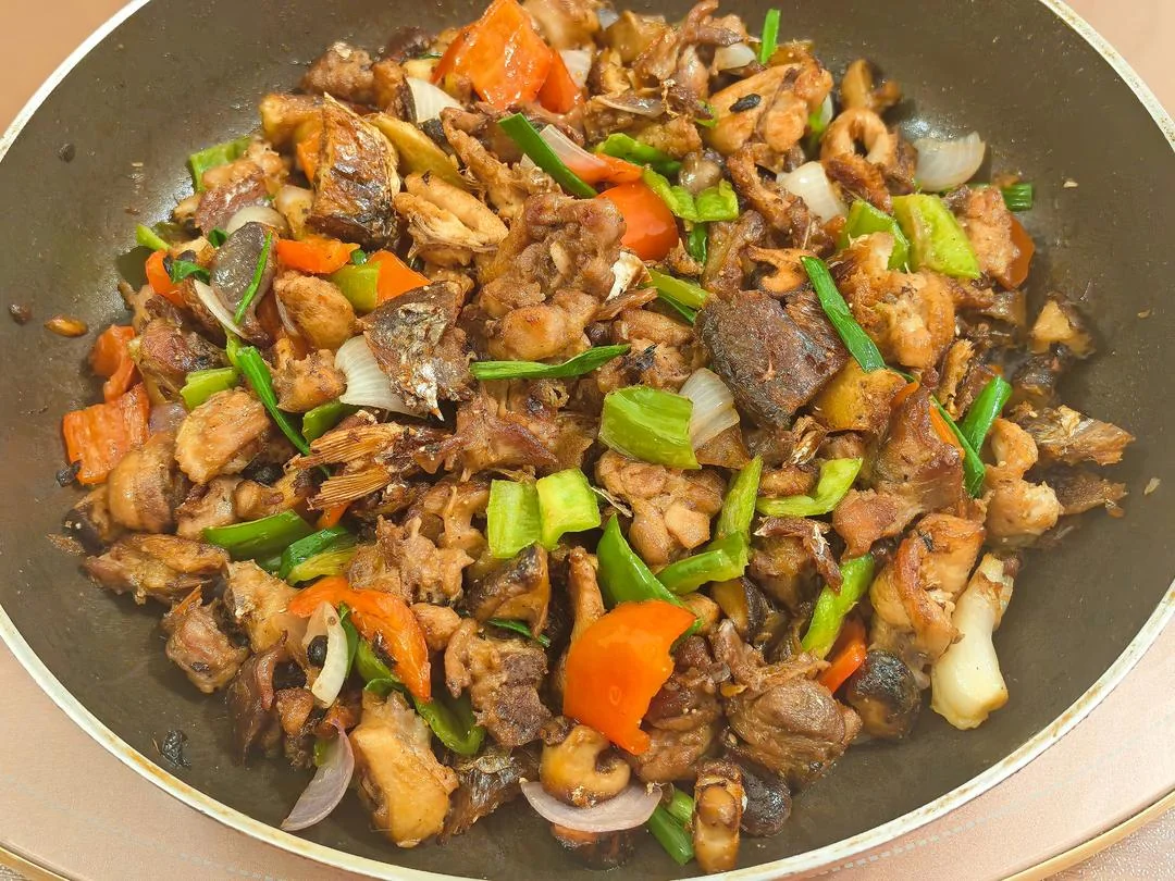 Claypot Chicken with Salted Dace and Black Beans