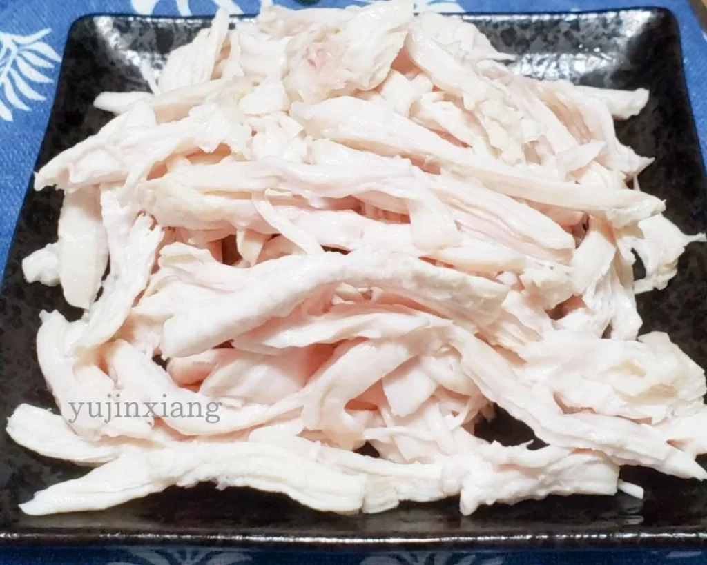 1-Minute Poached Chicken Breast (Tender, Soft & Effortless)