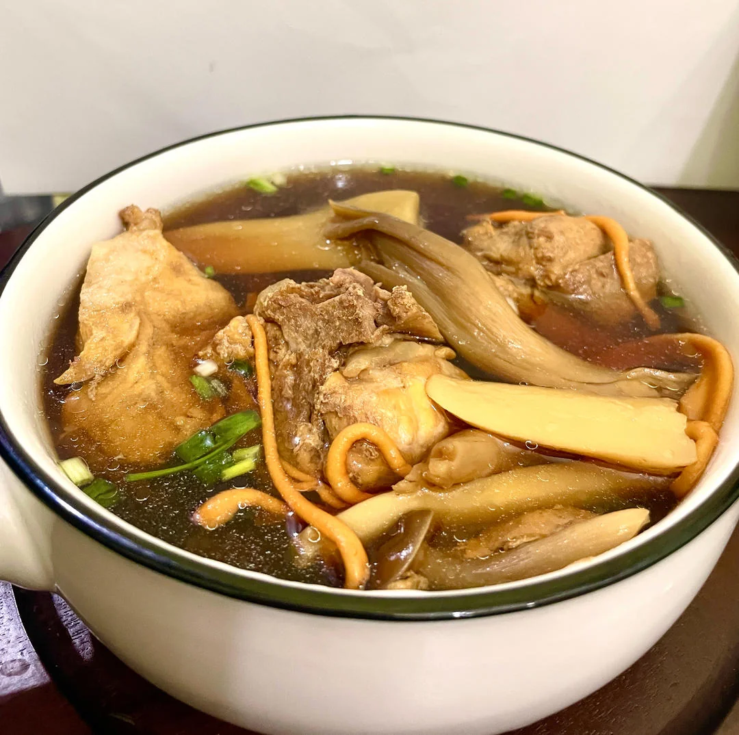 Mushroom and Pork Bone Soup