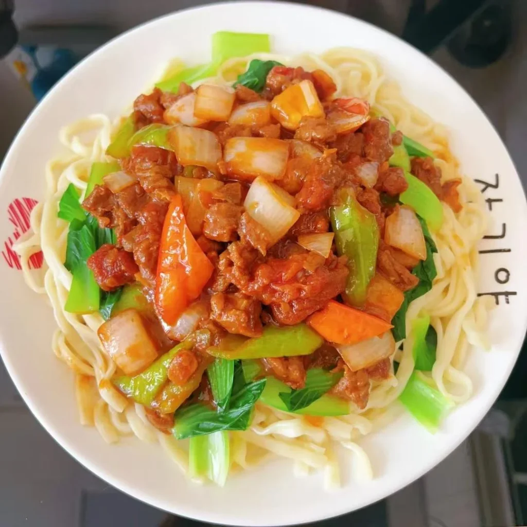 Beef Noodle Bowl with Stir-fried Topping