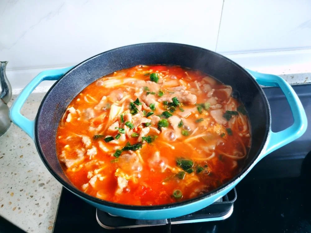 Tomato Velvety Pork Soup