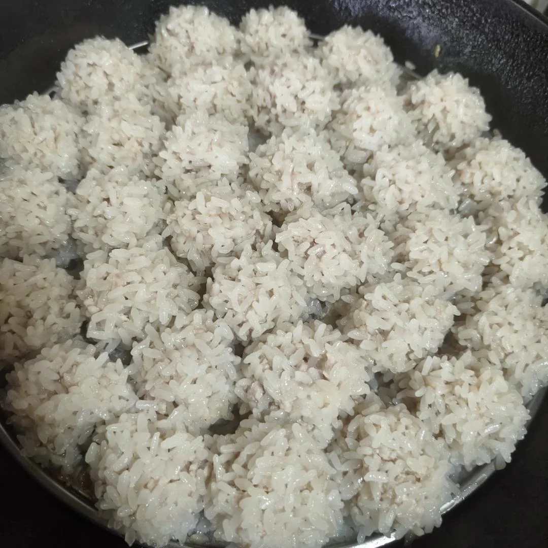 Sticky Rice Pork Meatballs