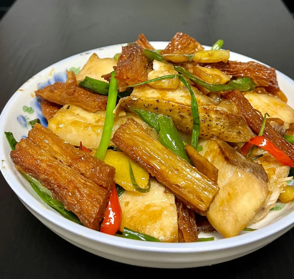 Braised Fish Belly with Fried Tofu Sticks