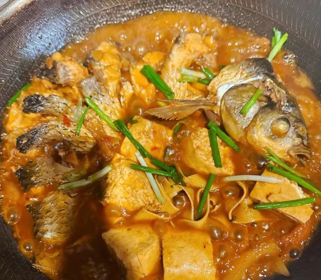 Cast Iron Pot Braised Fish