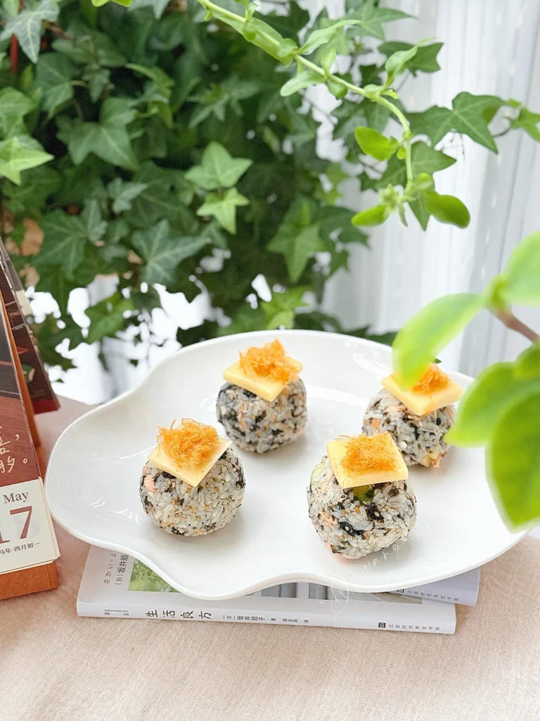 No-Fuss Breakfast Cheese Salmon Rice Balls ✨ Kids Devour Them