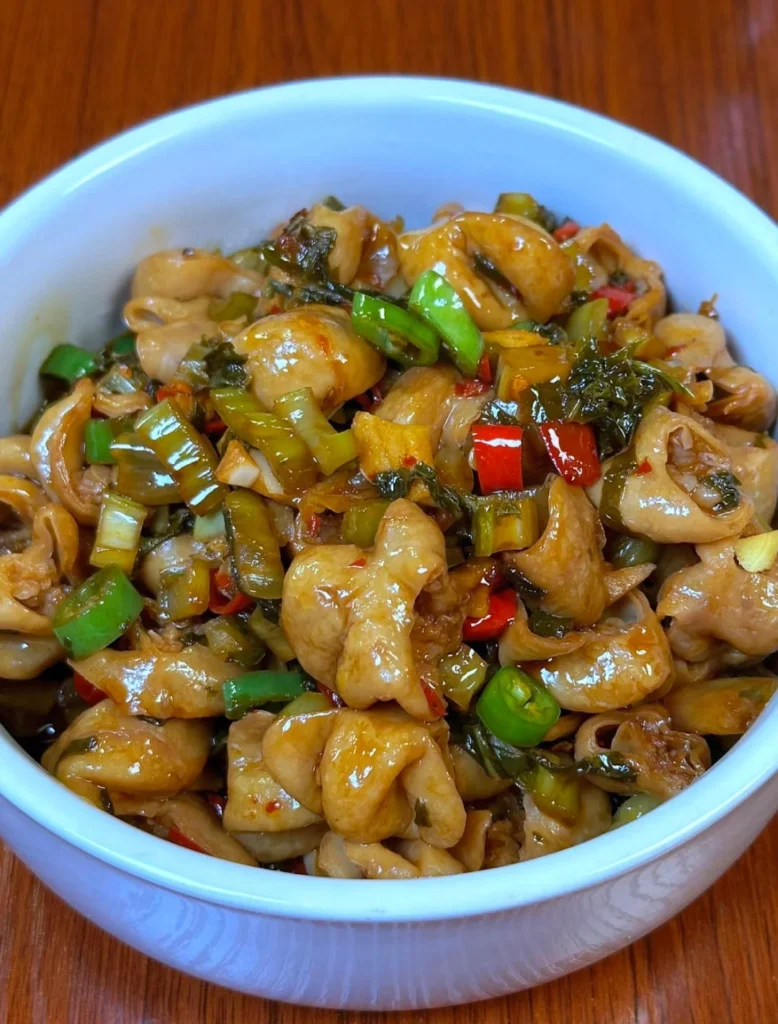 Stir-Fried Sour Cabbage with Pork Intestines