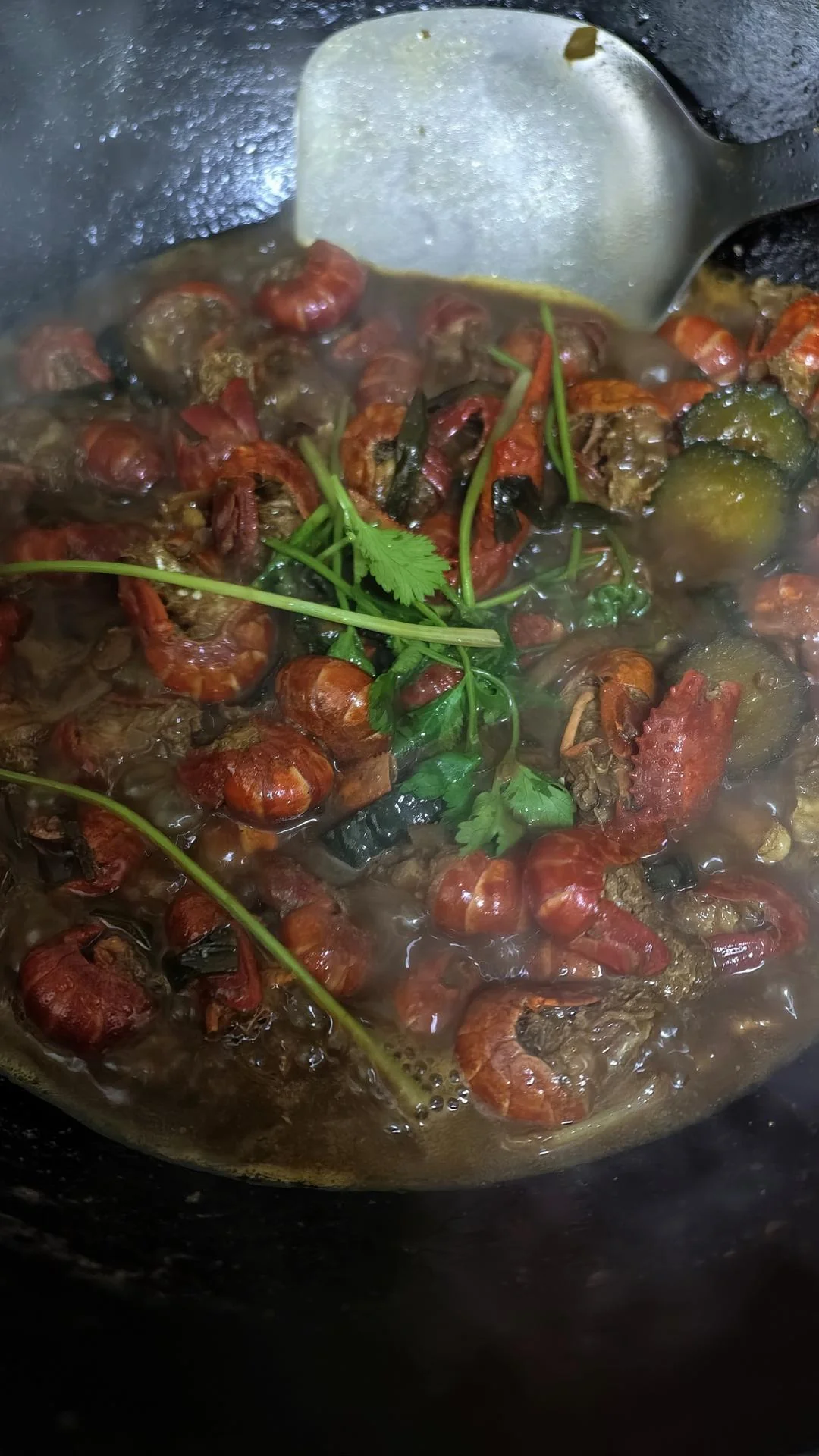 Homestyle Crayfish with Thirteen Spices — Mild, Savory & Salty, Perfect for Summer Parties
