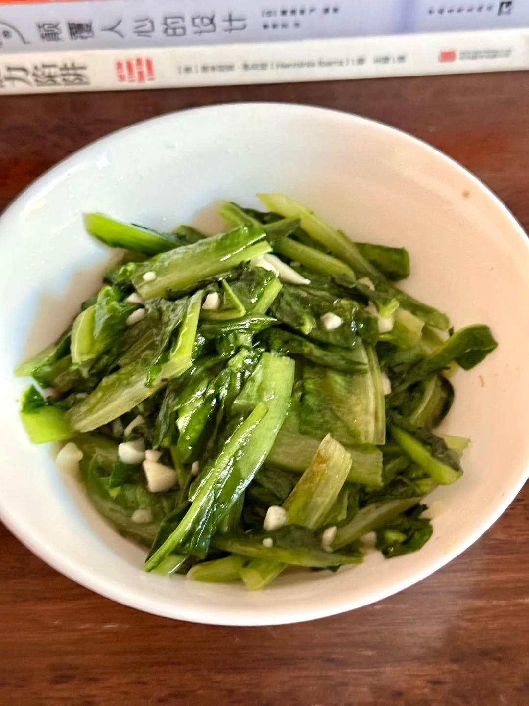 Garlic Romaine Lettuce Stir-fry (Quick & Easy)