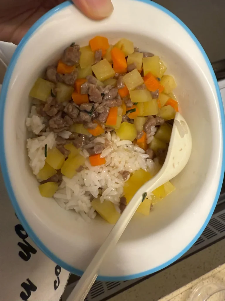 Stir-fried Beef with Potatoes and Carrots