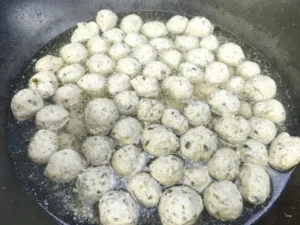 Seaweed Pork Meatballs