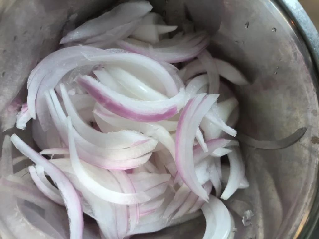 Simple Onion Beef Stir-fry