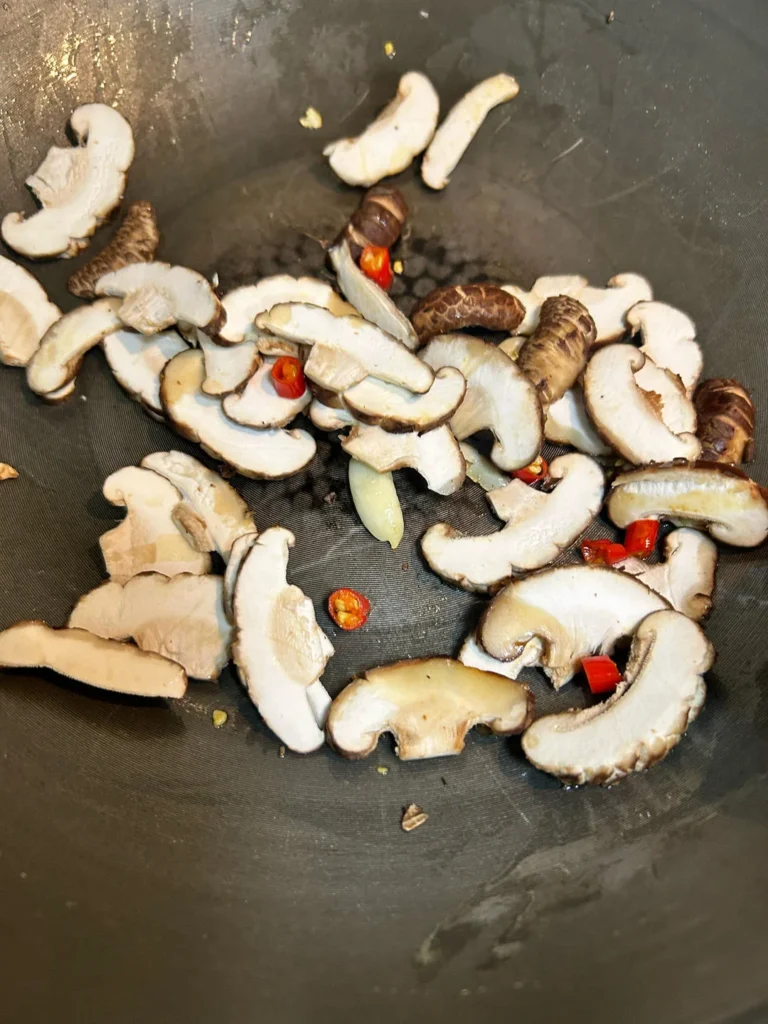 Stir-fried Beef with Shredded Daikon | Shiitake Shanghai Bok Choy | Steamed Rice