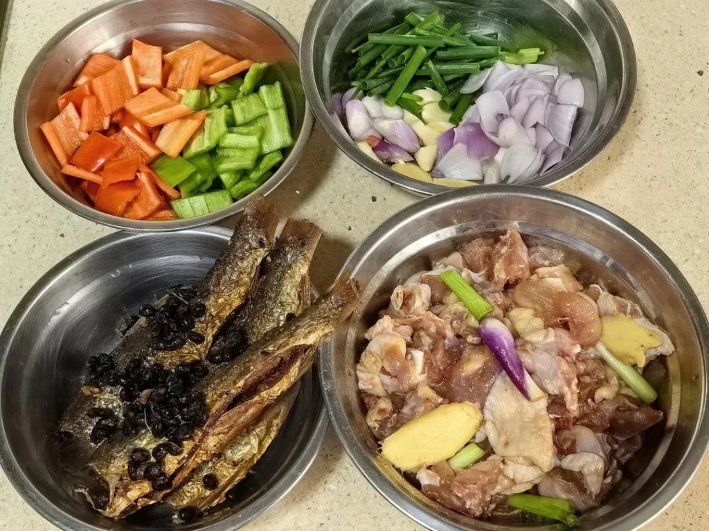Claypot Chicken with Salted Dace and Black Beans