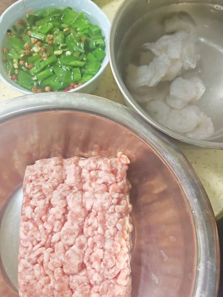 Locust Flower, Pork and Shrimp Dumplings