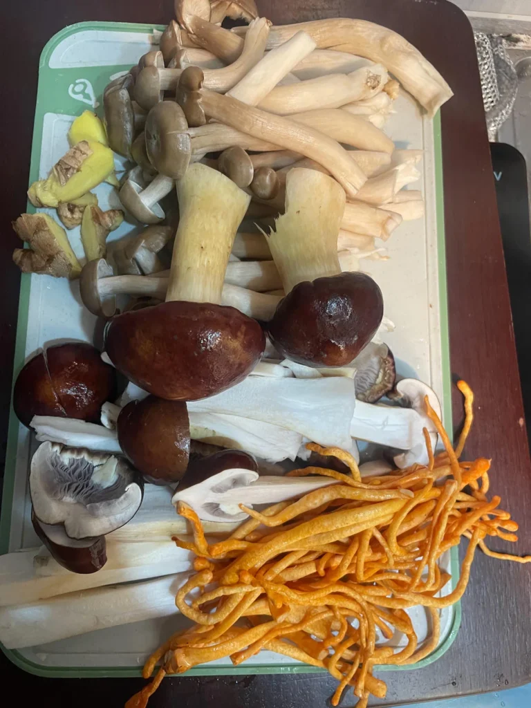 Mushroom and Pork Bone Soup