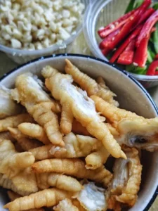 Spicy Stir-fried Chicken Feet — You Have to Try This!
