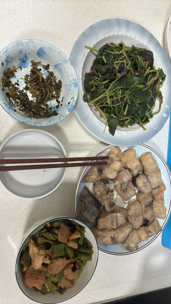 Pan-Seared Whole Fish (Xiang Jian He Bao Yu)