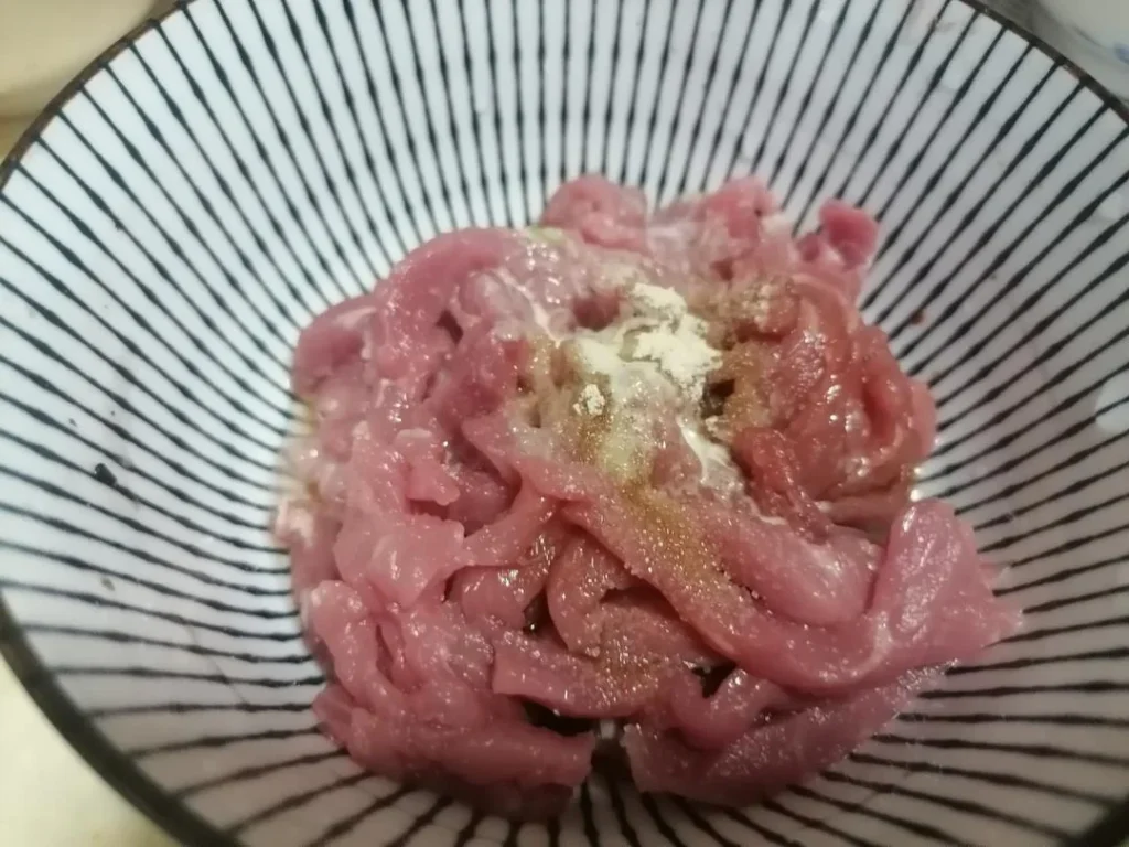 Authentic Chongqing Yu Xiang Rou Si (Fish-Fragrant Shredded Pork) — Incredibly Satisfying! (Detailed Beginner-Friendly Tutorial)