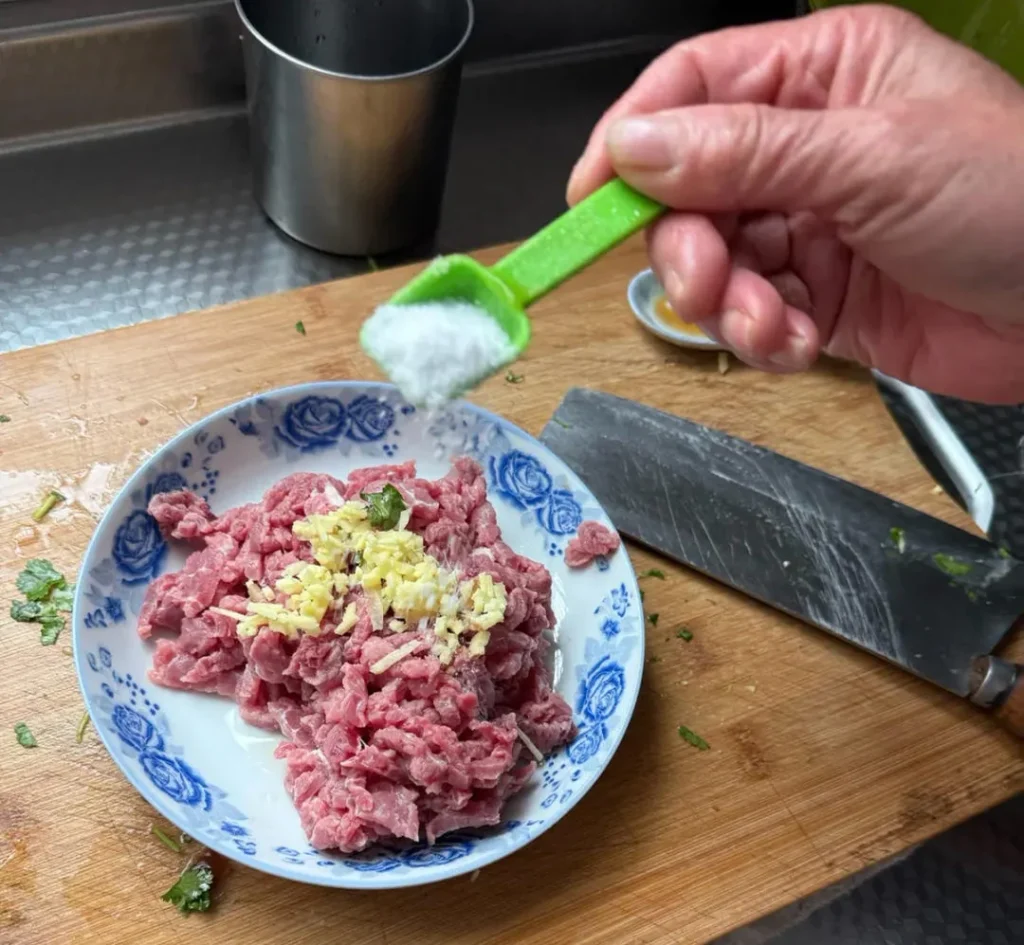 Pickled Mustard Greens with Shredded Beef
