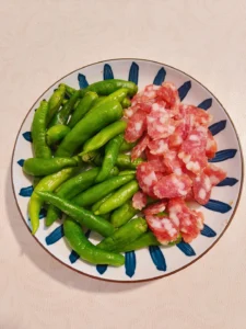 Stir-fried Chinese Sausage with Zhangshugang Peppers and Black Bean Sauce