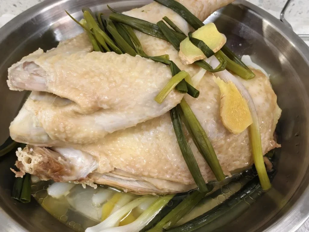 Fragrant Scallion Oil Chicken