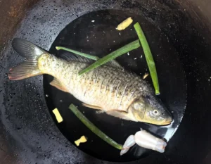 Home-Style Hot Oil-Splashed Carp
