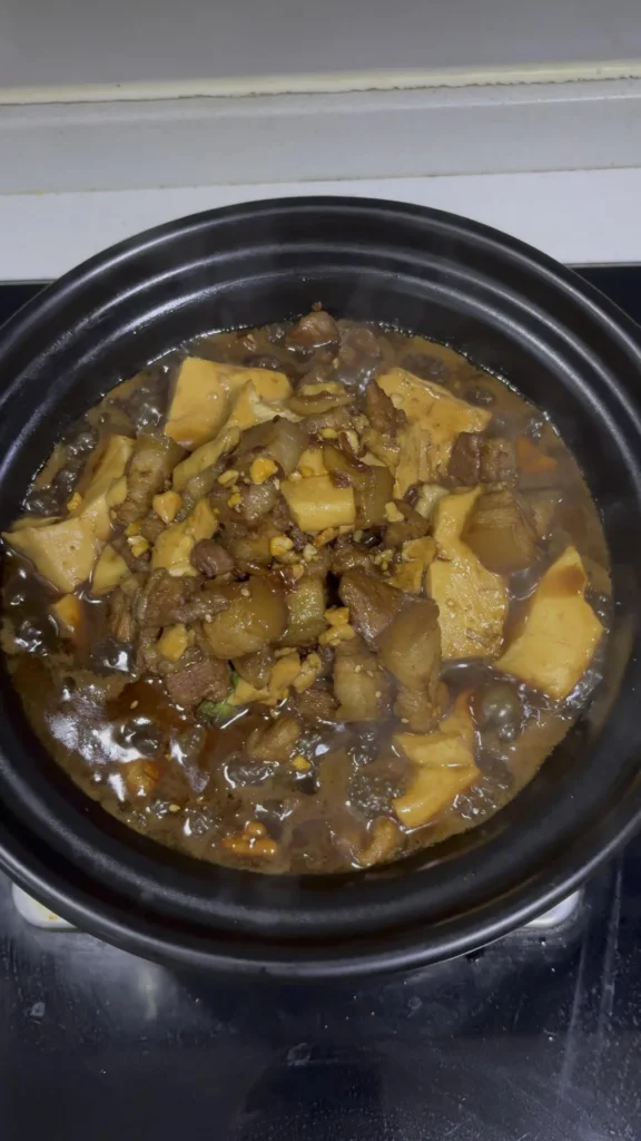 Braised Pork Belly and Tofu Clay Pot