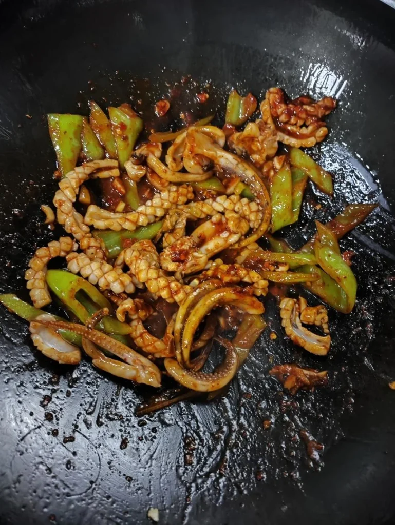 Stir-fried Squid with Gochujang Sauce